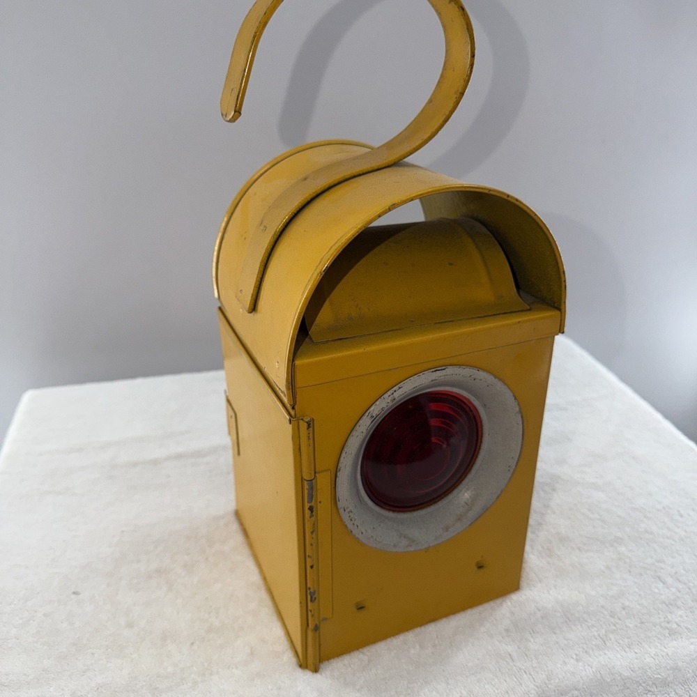 vintage Dodo Yellow Railway & Road Lamp & Metal Burner Made In England Paraffin - Picture 3 of 8